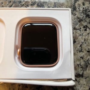 Series 6 iWatch, 44mm with Cellular